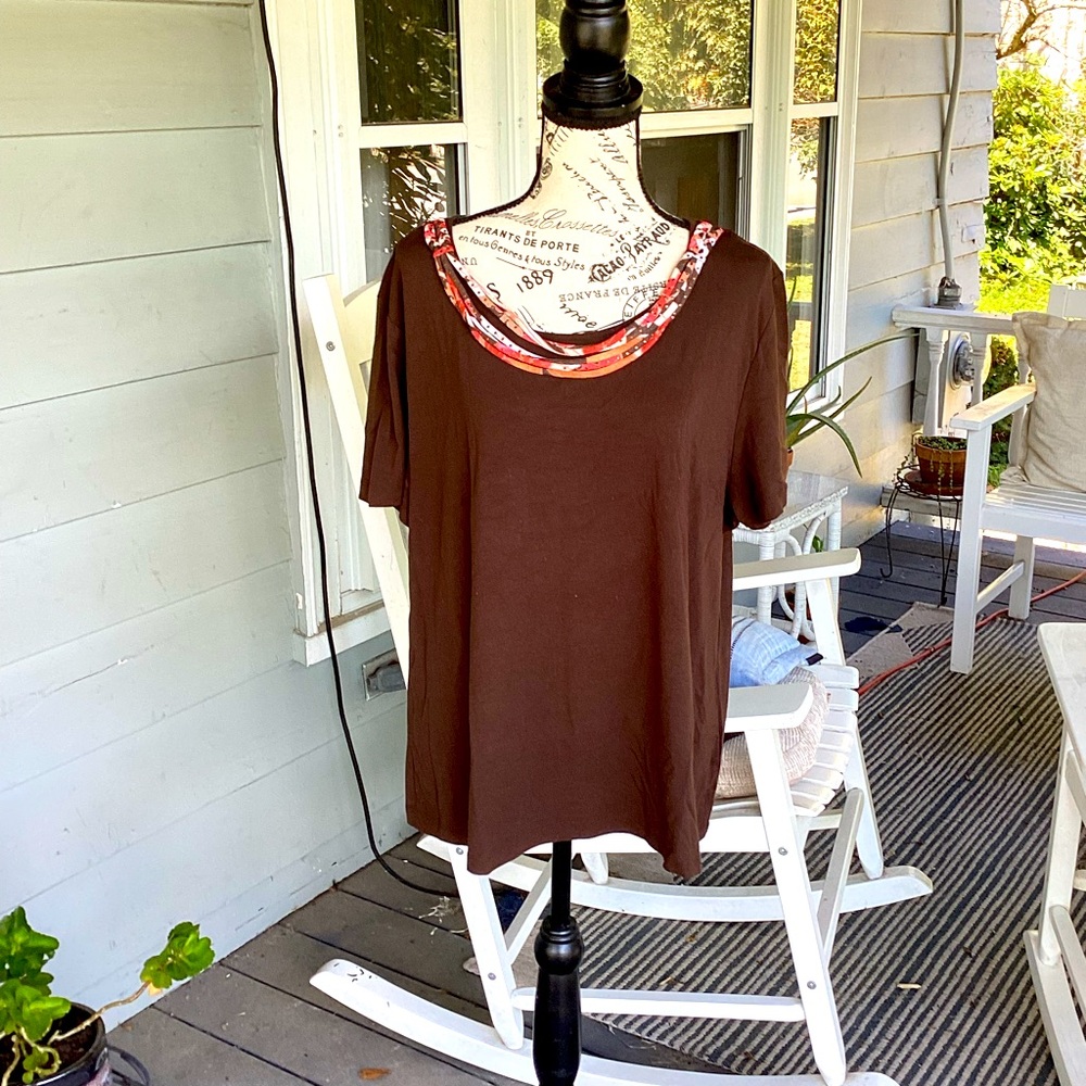Alfred Dunner Brown Top with Red Trim